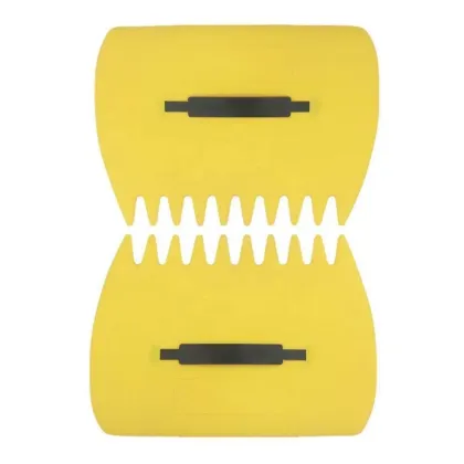 Plastic Garden Leaf Scoop and Rake: Leaf and Grass Collector