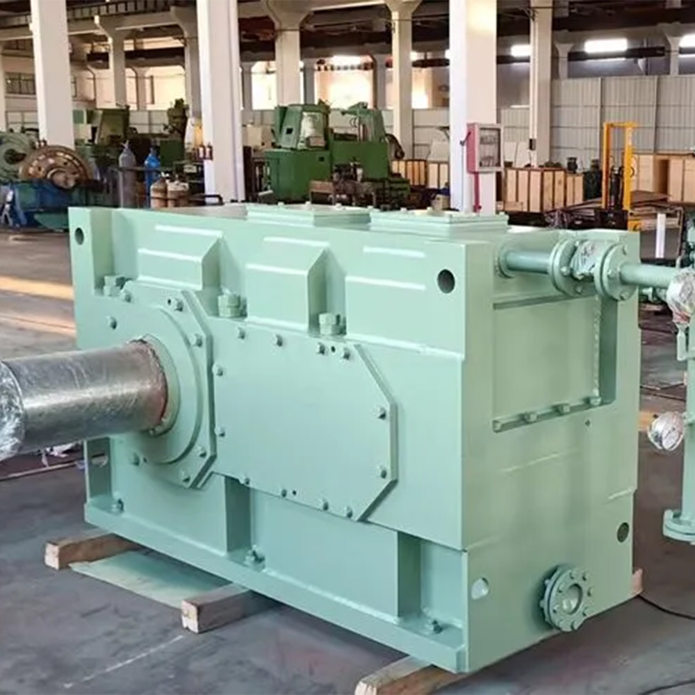 Centrifuge transmission gearboxes