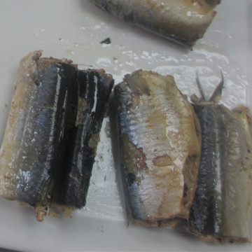 Canned Mackerel Fish In Natural Oil 415g