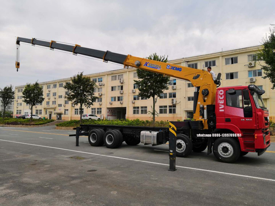 iveco crane truck1