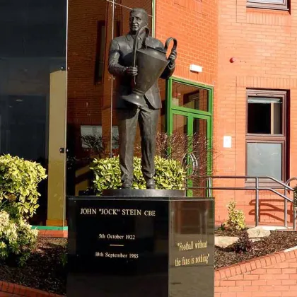 chinese famous sculpture metal craft jock stein statue at garden