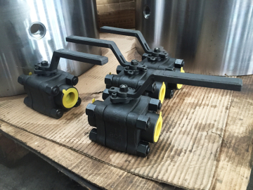 Forged Steel 3pcs Body Class800 Floating Ball Valve