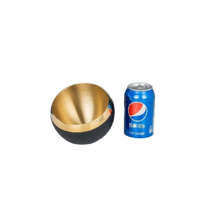 Eleganter Aschenbecher aus Edelstahl