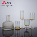 Moderno sin tallo Clear & Pink Color Strap Glassware Set