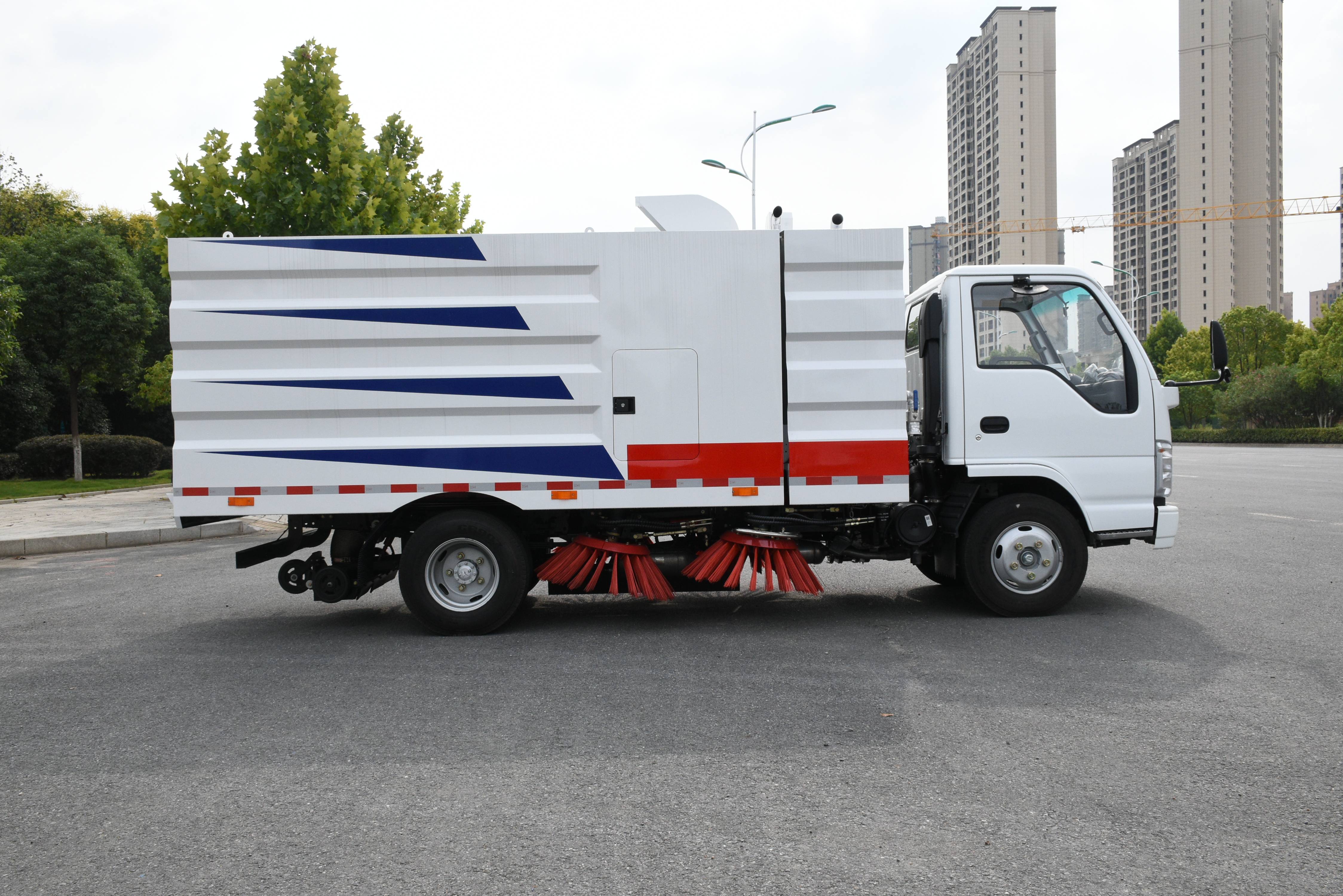 isuzu sweeper (4)