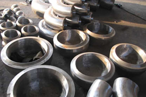 Alloy pipe fitting (84)