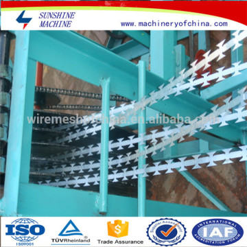 High Speed Low Noise Five Strips Razor Barbed Wire Machine