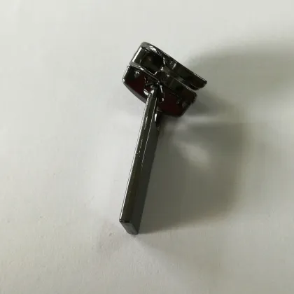 Wholesale Alloy Non-lock Shoes No.8 Zipper Slider