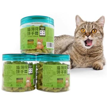 Tratta da gatto all'ingrosso ad alto contenuto proteico, arricchito di calcio, saporiti alla menta con catnip e biscotti di pesce