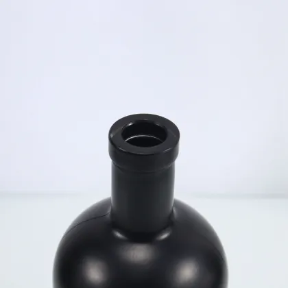 750MLBlace Glass Liquor Bottles