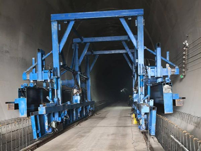 Interne tunnel Betonconstructie Stalen bekistingswagen