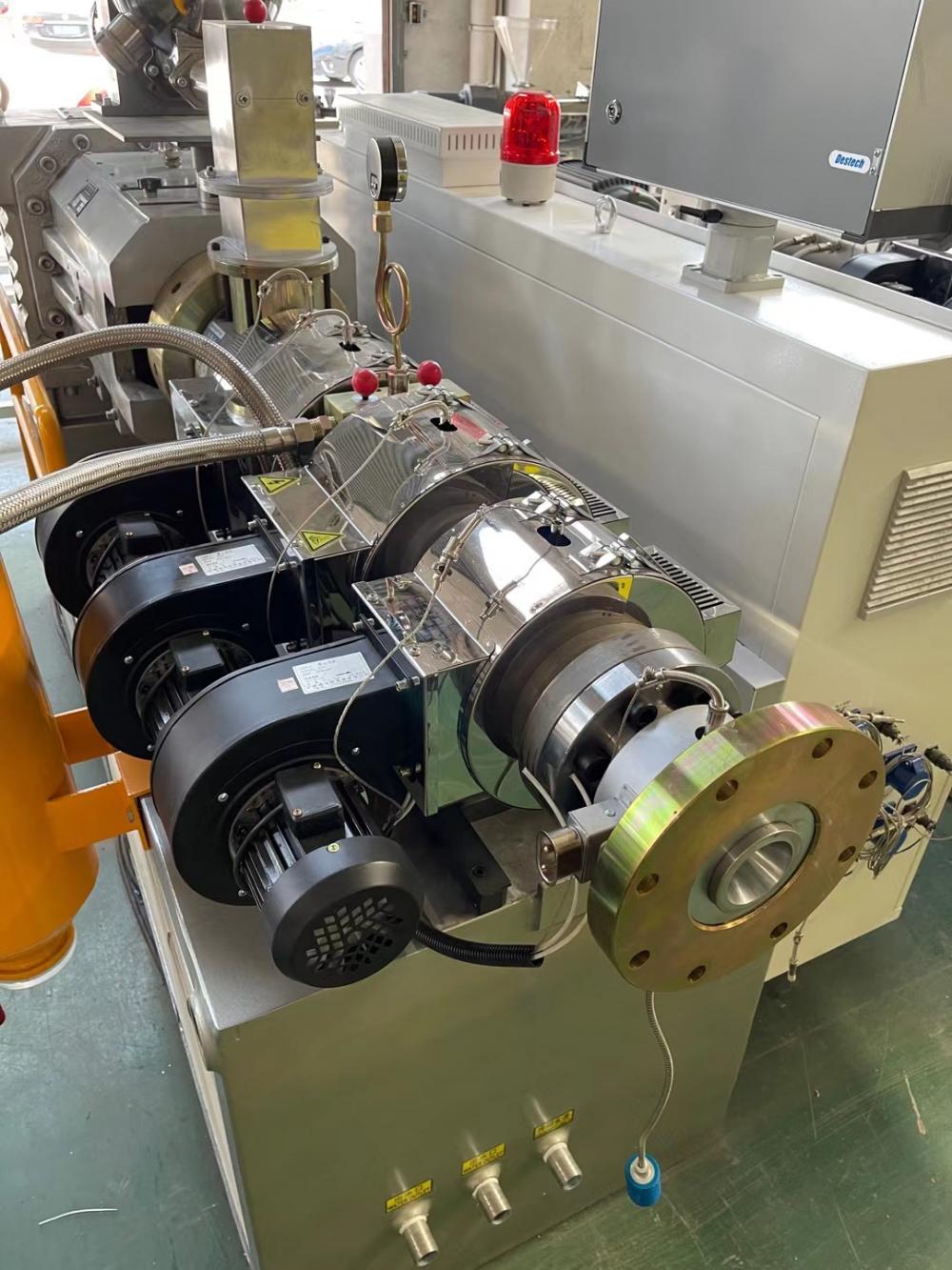 0 Conical Twin Screw Extruder3 0 Conical Twin Screw Extruder3
