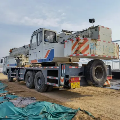 Used Zoomlion 25t Truck Crane QY25V