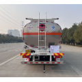Dongfeng 8 × 4 caminhão -tanque de petróleo 30,2m³