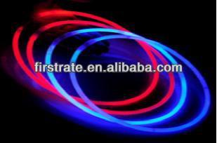 glow stick necklaces in the dark