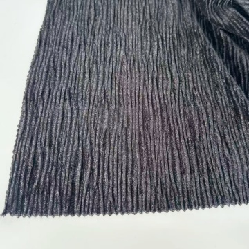 Dehnbarer, plissierter Samtstoff in Knitteroptik