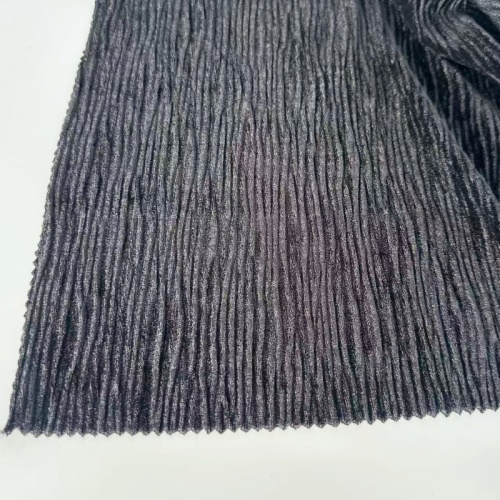 Dehnbarer, plissierter Samtstoff in Knitteroptik