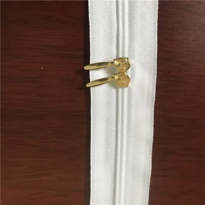 White 2 way nylon zippers for merchandise