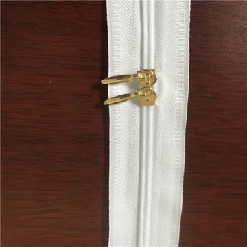 White 2 way nylon zippers for merchandise