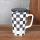Caneca de café padrão de geometria
