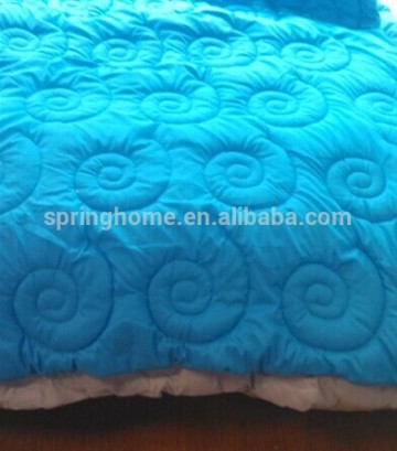Professional manufacturer soft printed microfiber quilts