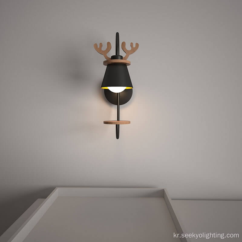 어린이 방 장식을위한 순록 벽 램프