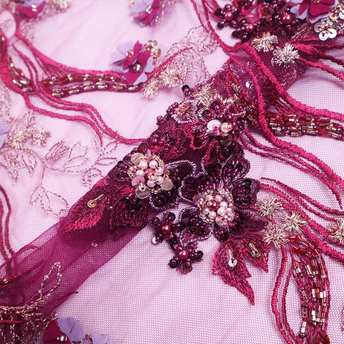 Różowy wzór haftu tkaniny różowy