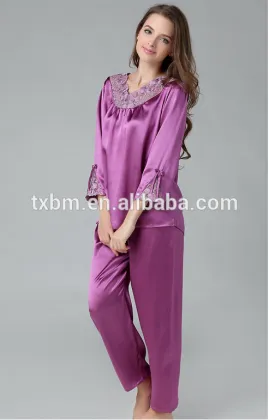 100%mulberry silk pajamas for lady, fashion lace embroidery silk nightgown, soft and smooth silk sleepwear