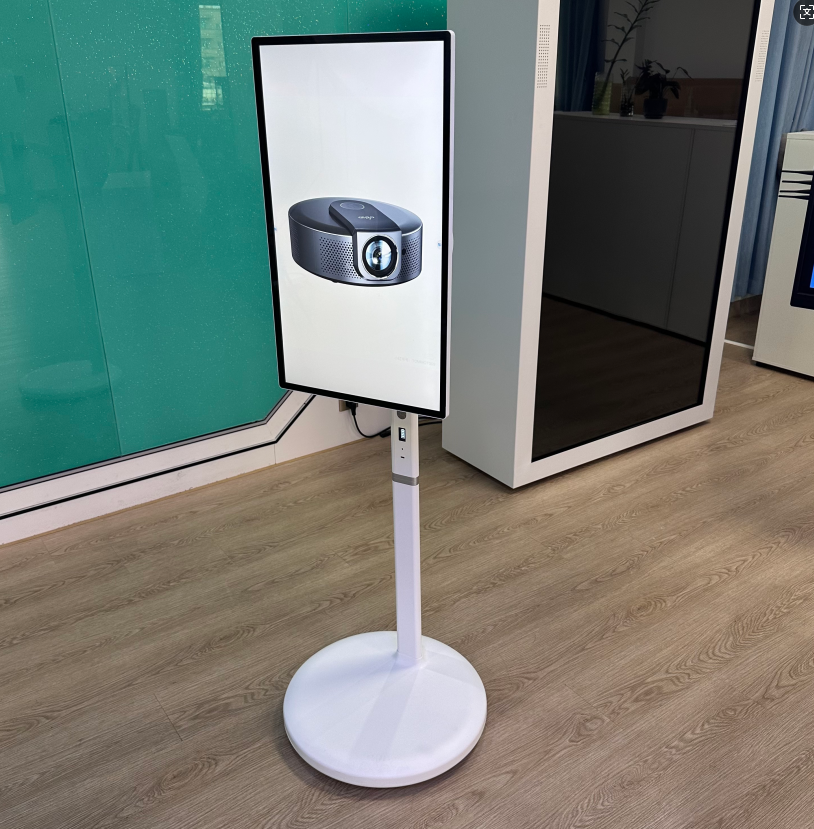 מערכת משולבת בקרה של שילוט דיגיטלי לעדכוני אירועי מלונות ומסעדות בזמן אמת