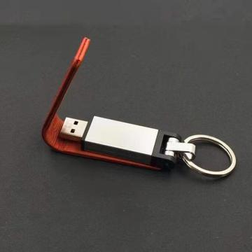 Unidad flash USB de cuero personalizable con llavero