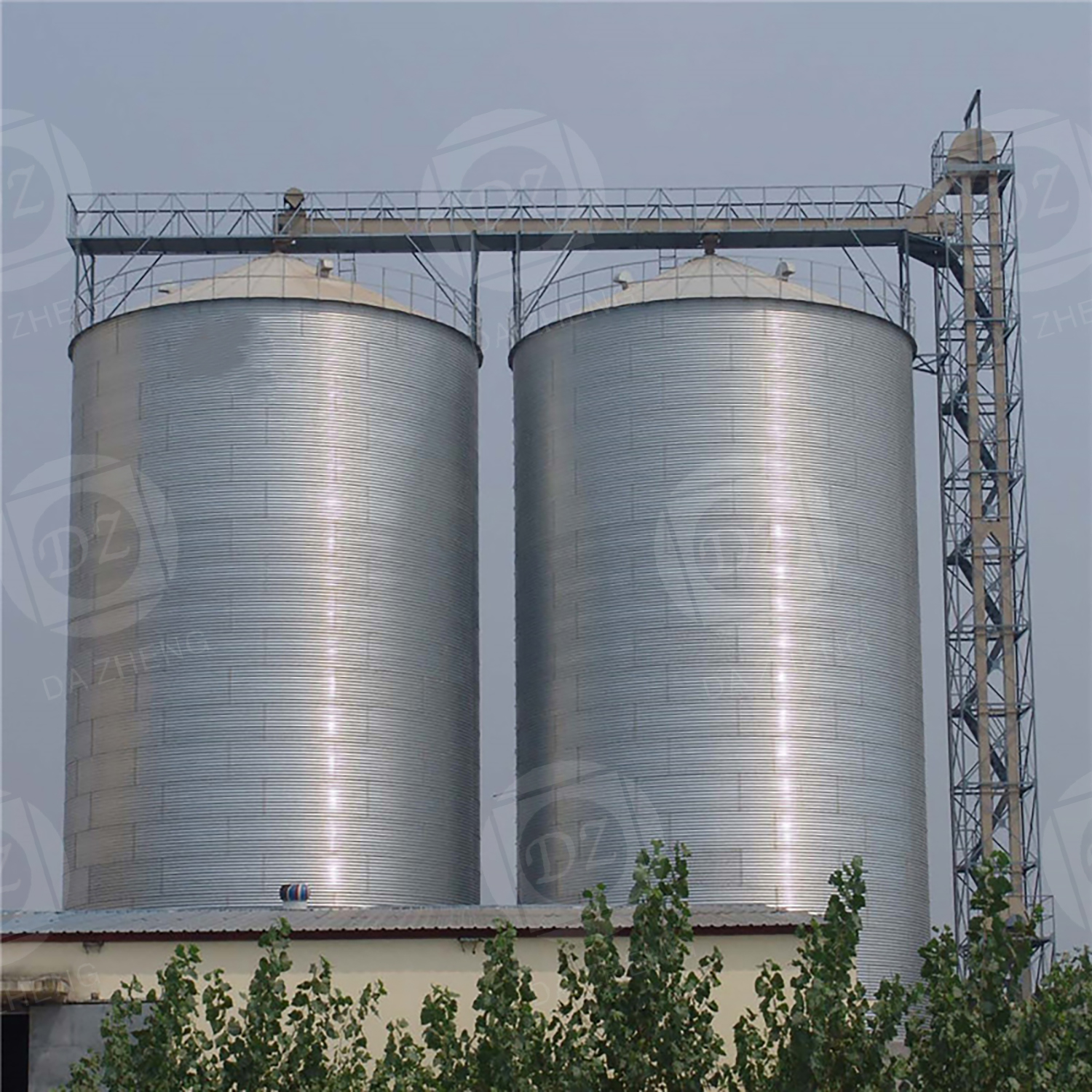 Storage silos for livestock breeding enterprises