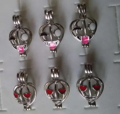 Wholesale Love Pearl Facial Makeup Cage Pendant