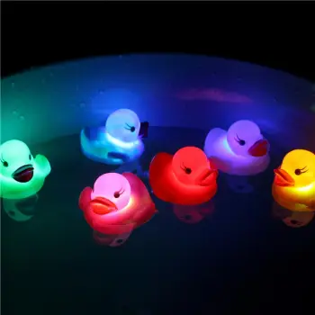 Floating Newborn Baby Bath Time Toy Changing Color Duck Flashing LED Lamp Light lights up automatically when putting in water