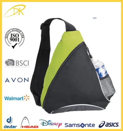 Brand name trendy college sling bags for boys, leisure triangle messenger bag