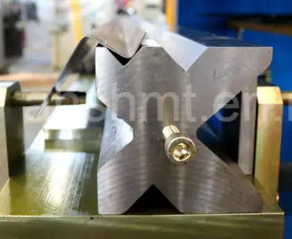 Good Price Press Brake with Nc Controller Bosch Hydraulics