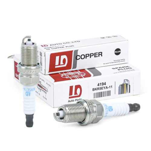 قطع غيار النحاس اعة BKR5EYA-11 4194 لسيارة نيسان يووتا دايهاتسو محرك