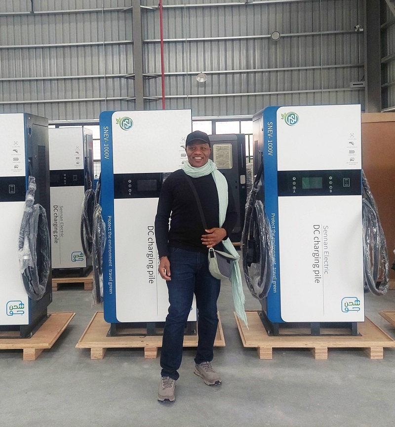 Crossing Mountains and Seas, Jointly Creating a New Chapter in Green Energy! British Businessmen Visit Sennan Electric for Inspection and Research