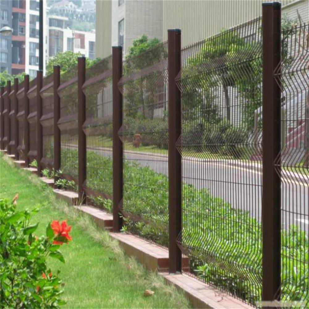 Triangle Bending Fence