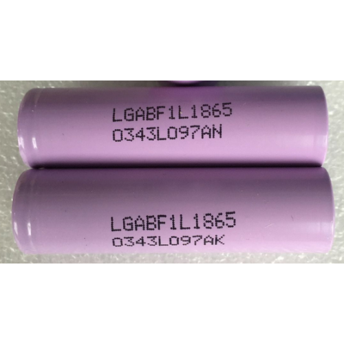 Batterie de lampe de poche rouge LG MF1 18650 2100mAh (18650PPH)