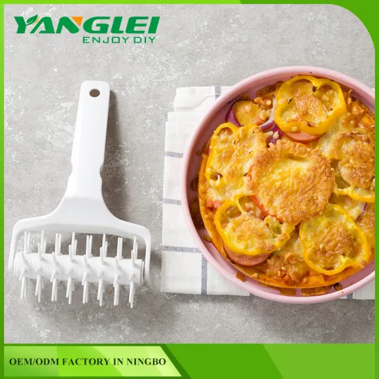 Pastry Dough Cookie Bread Pizza Pie Hole Roller Docker Wheeled Crust Baking Tool