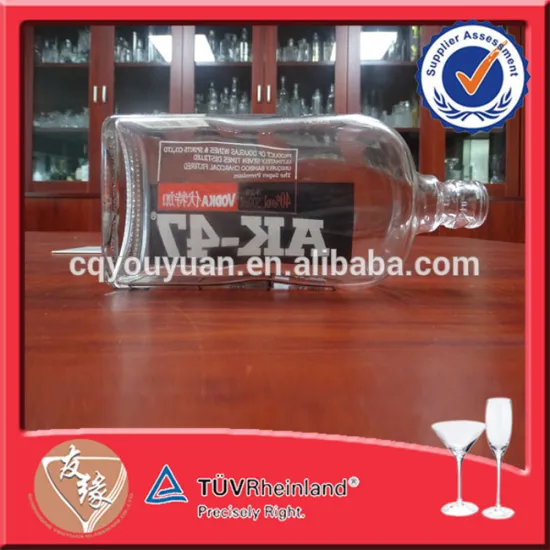 Fancy Clear Glass Pocket Bottles For Whisky Flat Vodka Display Bottle