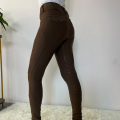 Pantalones marrones de polainas ecuestres femeninas