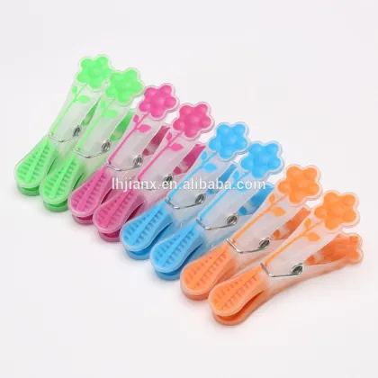 plastic clothes pegs