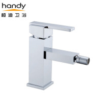 ရေချိုးခန်းကြေးဝါ Chrome Shower Bidet Faucet