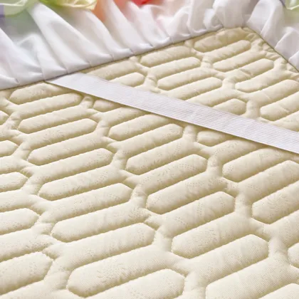 Professional Factory Printed latex Luxury Bedding With Skirt