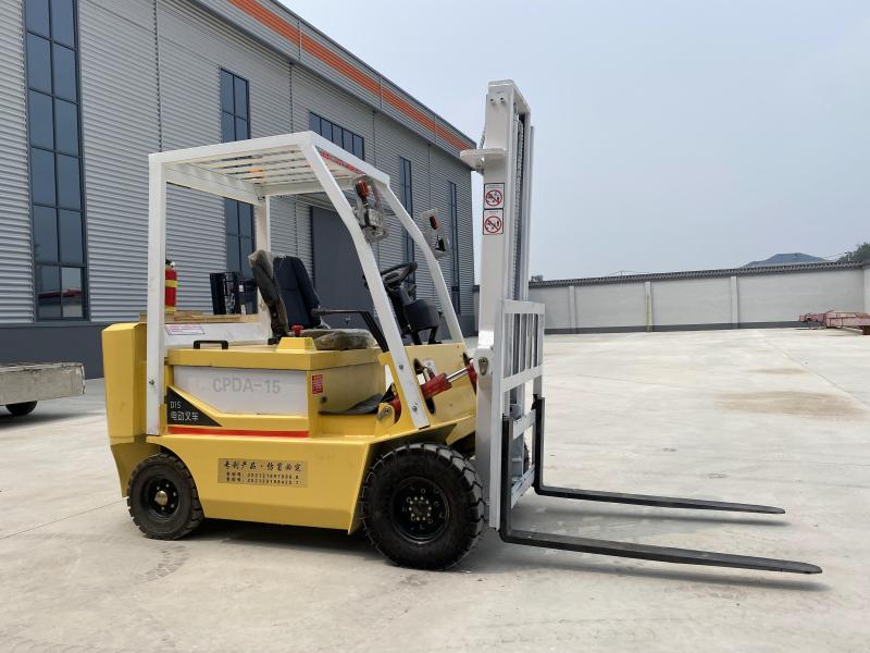Brand New 3 Ton Telescopic Counterweight Electric Forklift - HUAYA