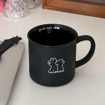 Masse de café de dessin animé de chien givré noir et blanc - 400 ml