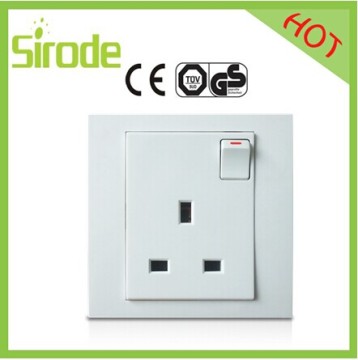 Electrical Type of Waterproof British Socket (9301-42)