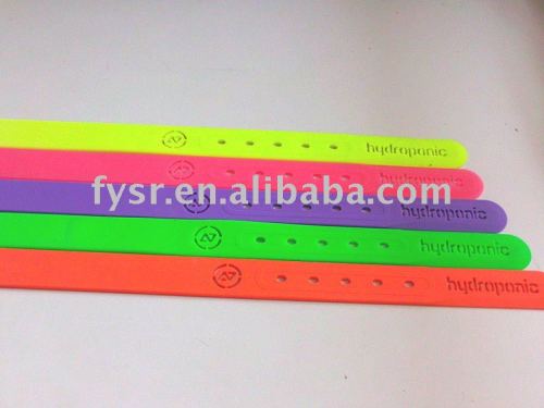 2016 high quality silicone rubber waist belt,fashion silicone belt ladies fashion waist belt