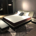 Katil perabot bilik tidur hotel yang lembut